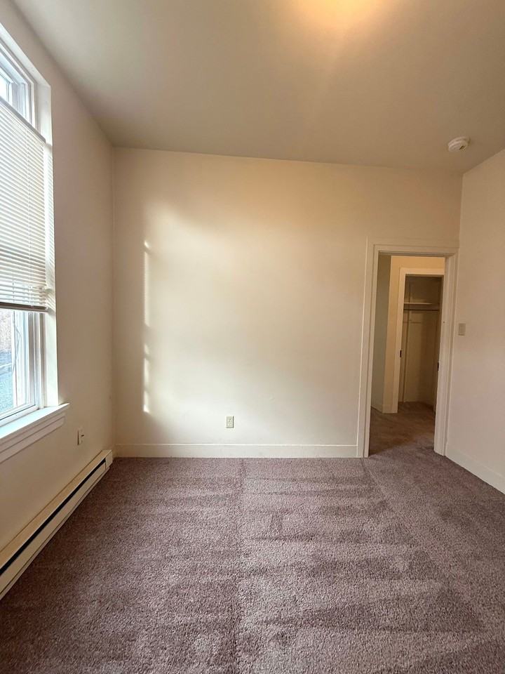 154 E Main St #1 - Photo 6 of 14