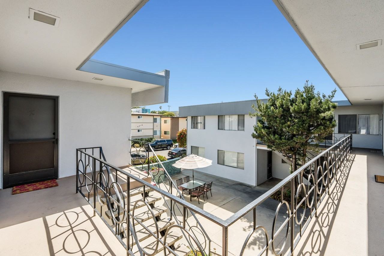 5315 Lorna St - Photo 3 of 24