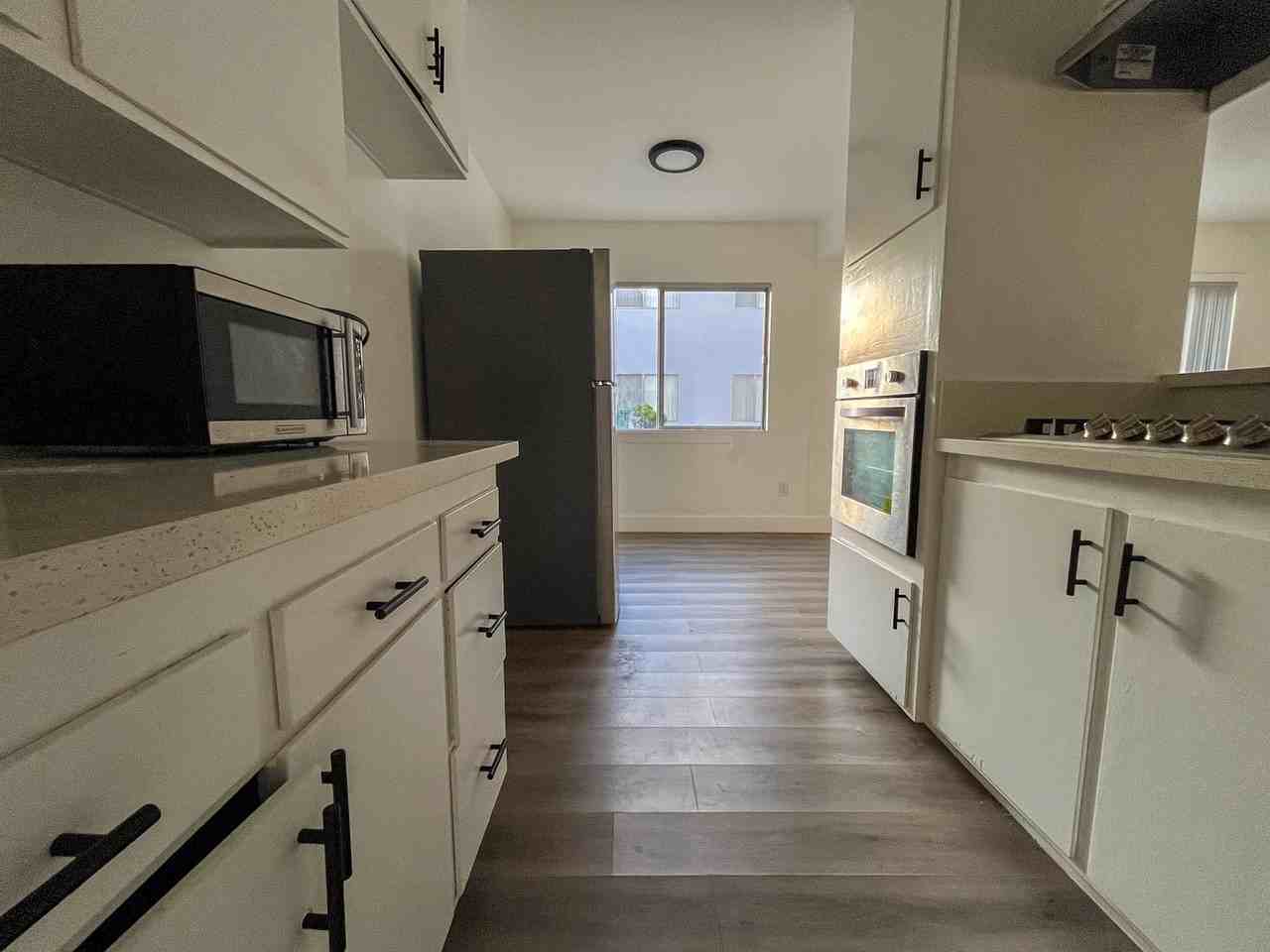 5315 Lorna St - Photo 7 of 24