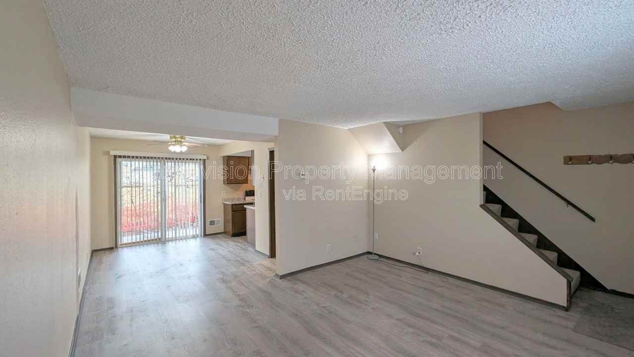 1413 Kinsey Ave - Photo 4 of 7