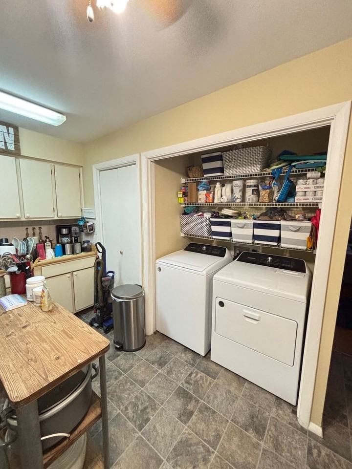 2105 Burwell St - Photo 4 of 12