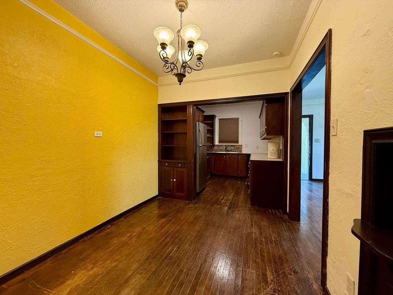 810 W Craig Pl #101 - Photo 7 of 11