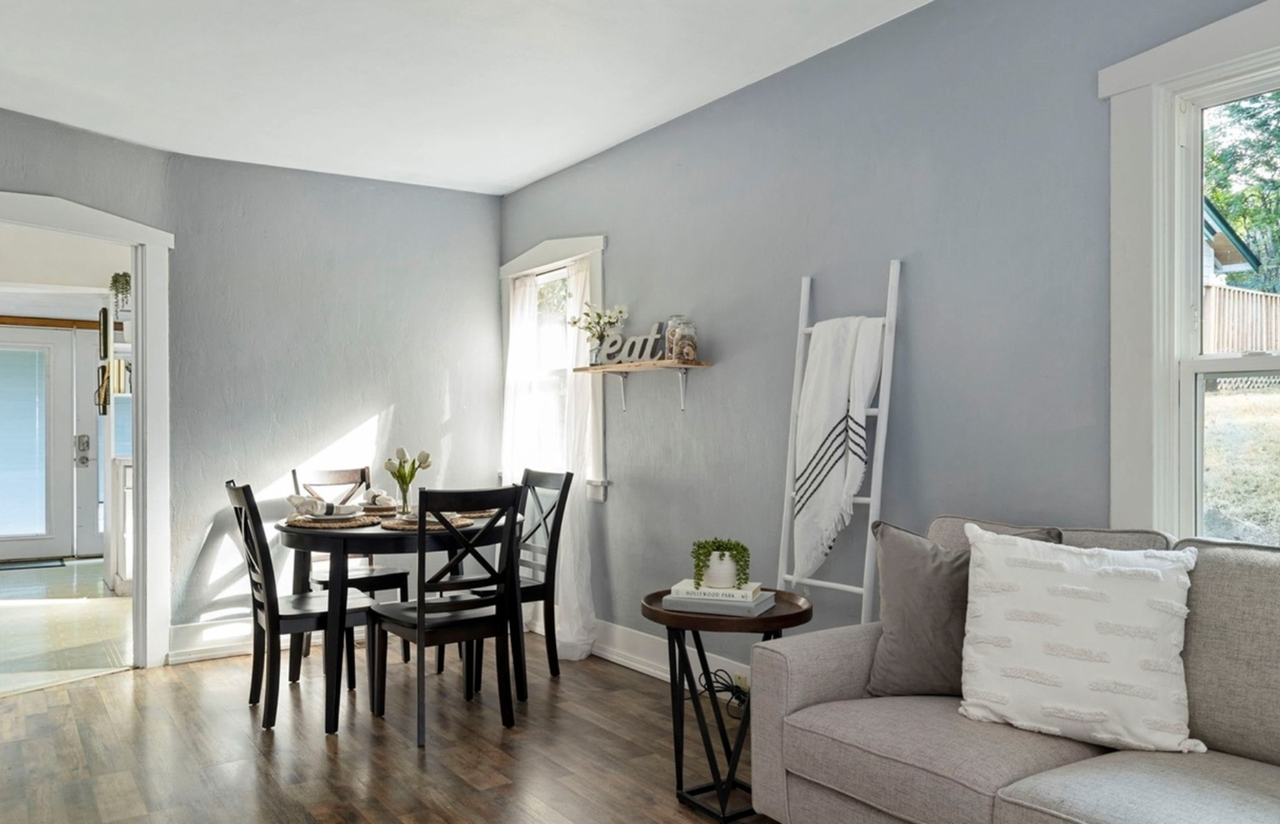 1926 7th St - Photo 7 of 44