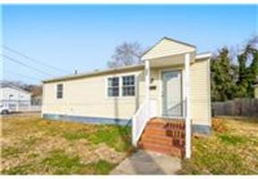 featured image of 401 Settlers Landing Rd