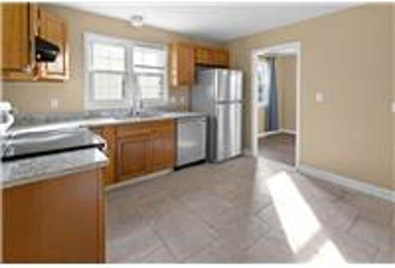 401 Settlers Landing Rd - Photo 5 of 13