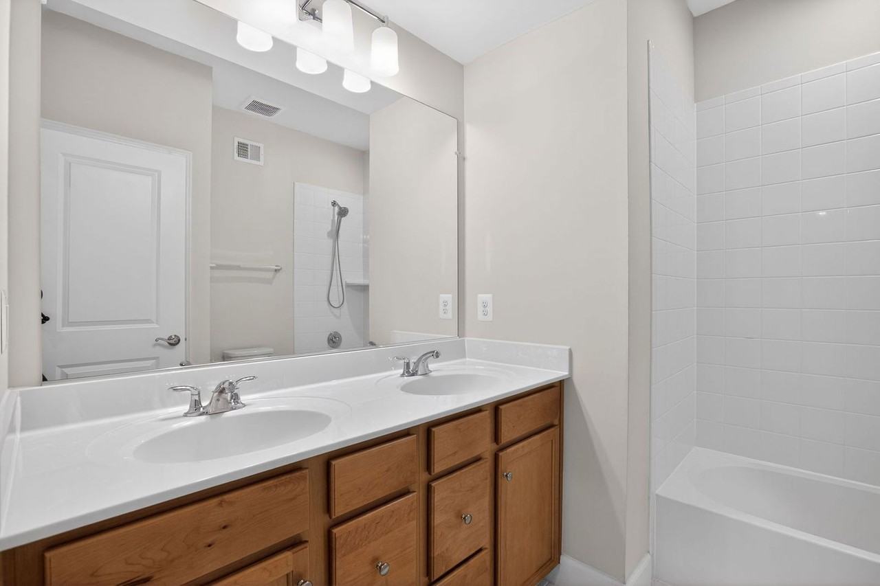 9326 Pepper Mill Ct - Photo 7 of 15