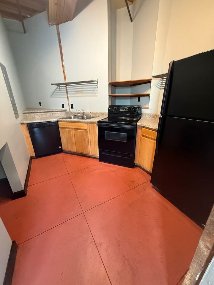 331 E Water St #207 - Photo 3 of 7