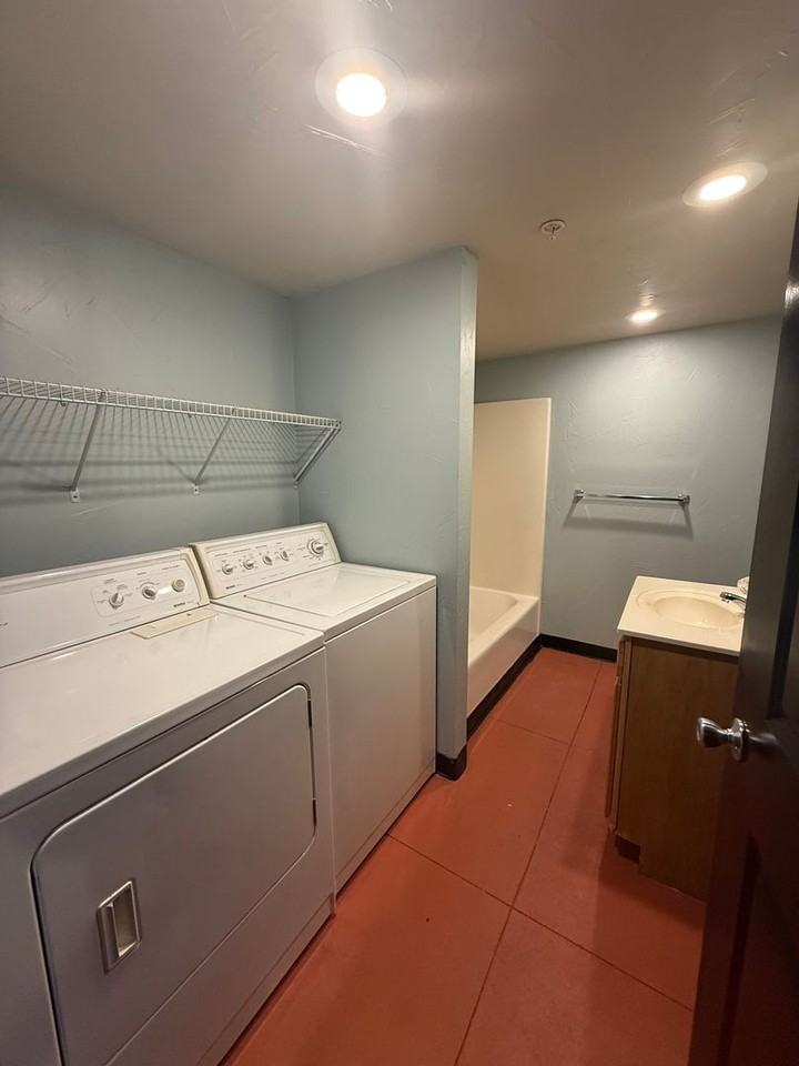 331 E Water St #207 - Photo 5 of 7