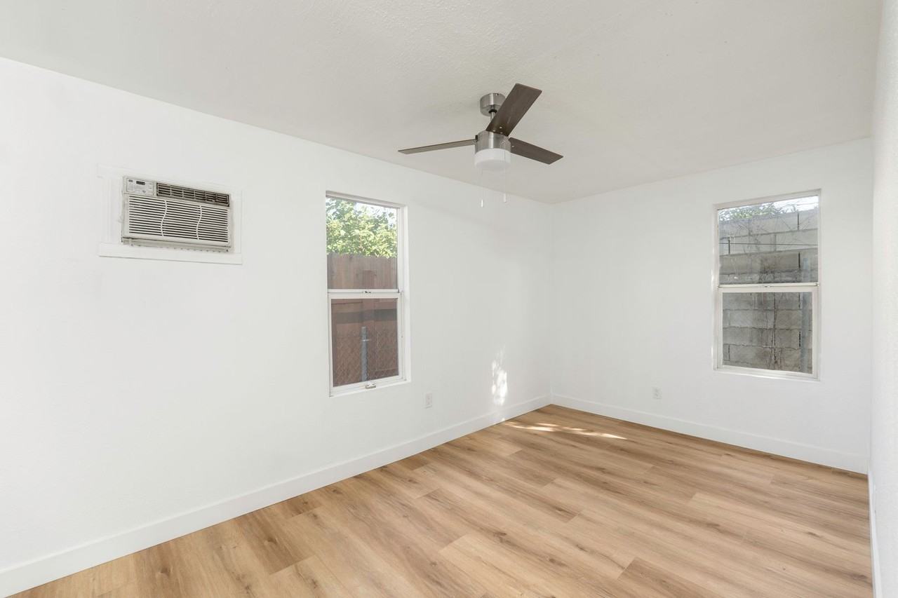 2165 Sepulveda Ave - Photo 6 of 8