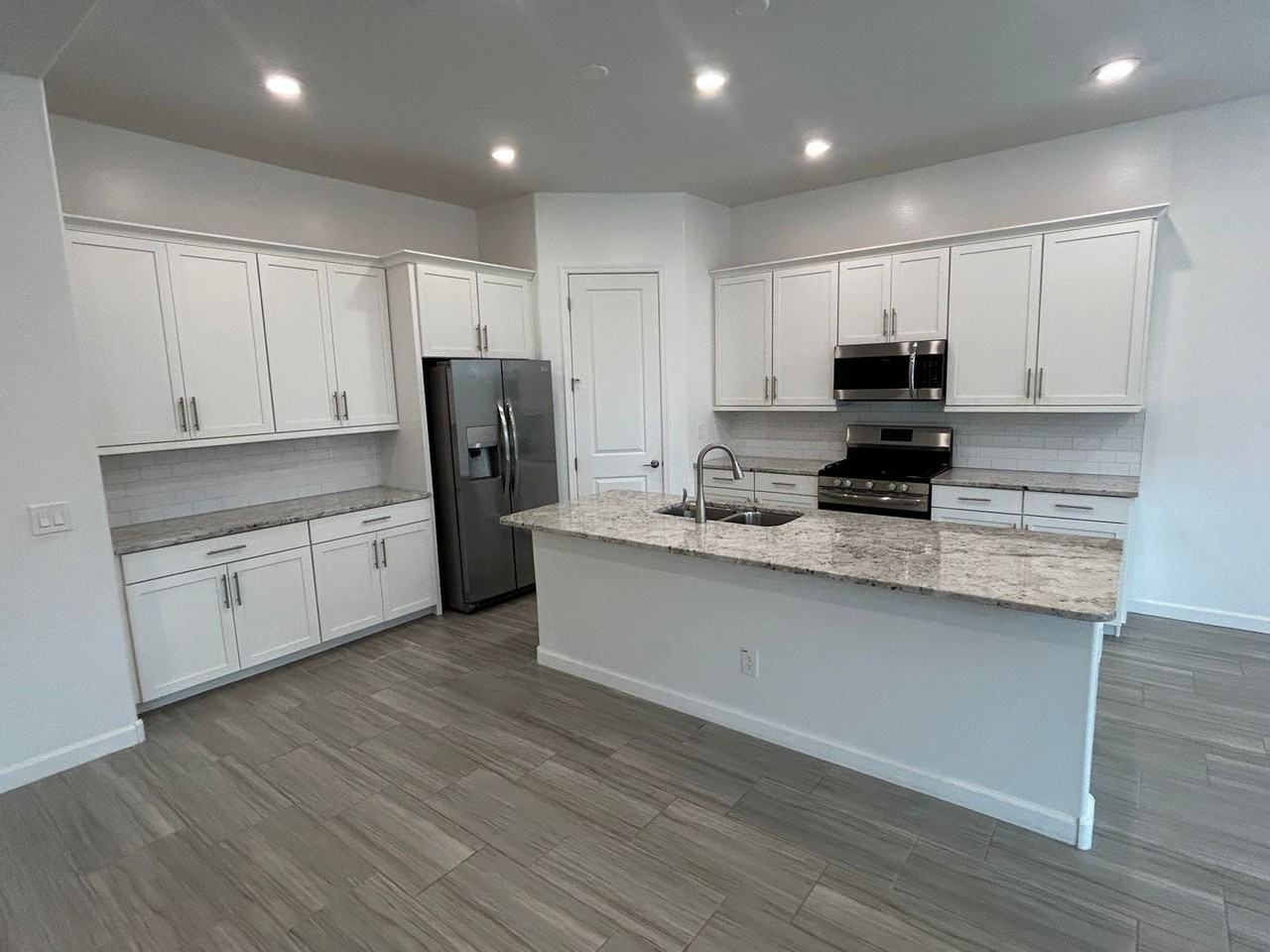 16776 W Vereda Solana Dr - Photo 2 of 25