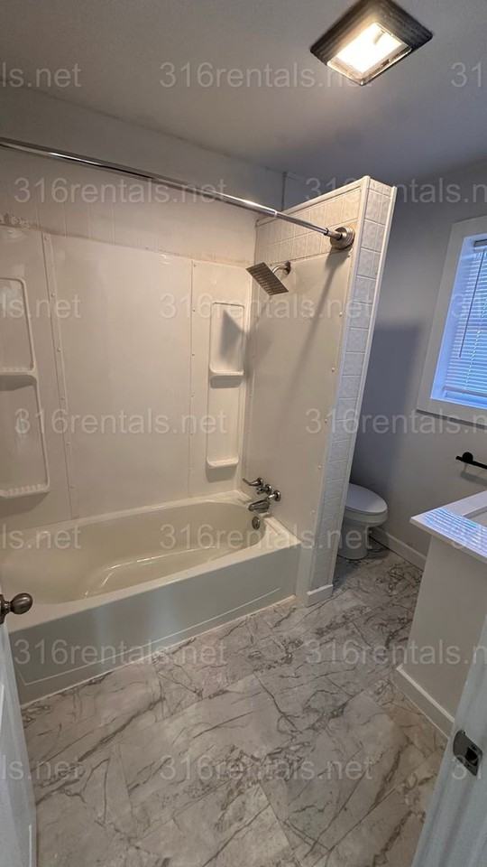 1120 W Dayton Ave - Photo 7 of 8