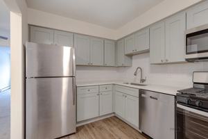 featured image of 711 S Milwaukee Ave #105