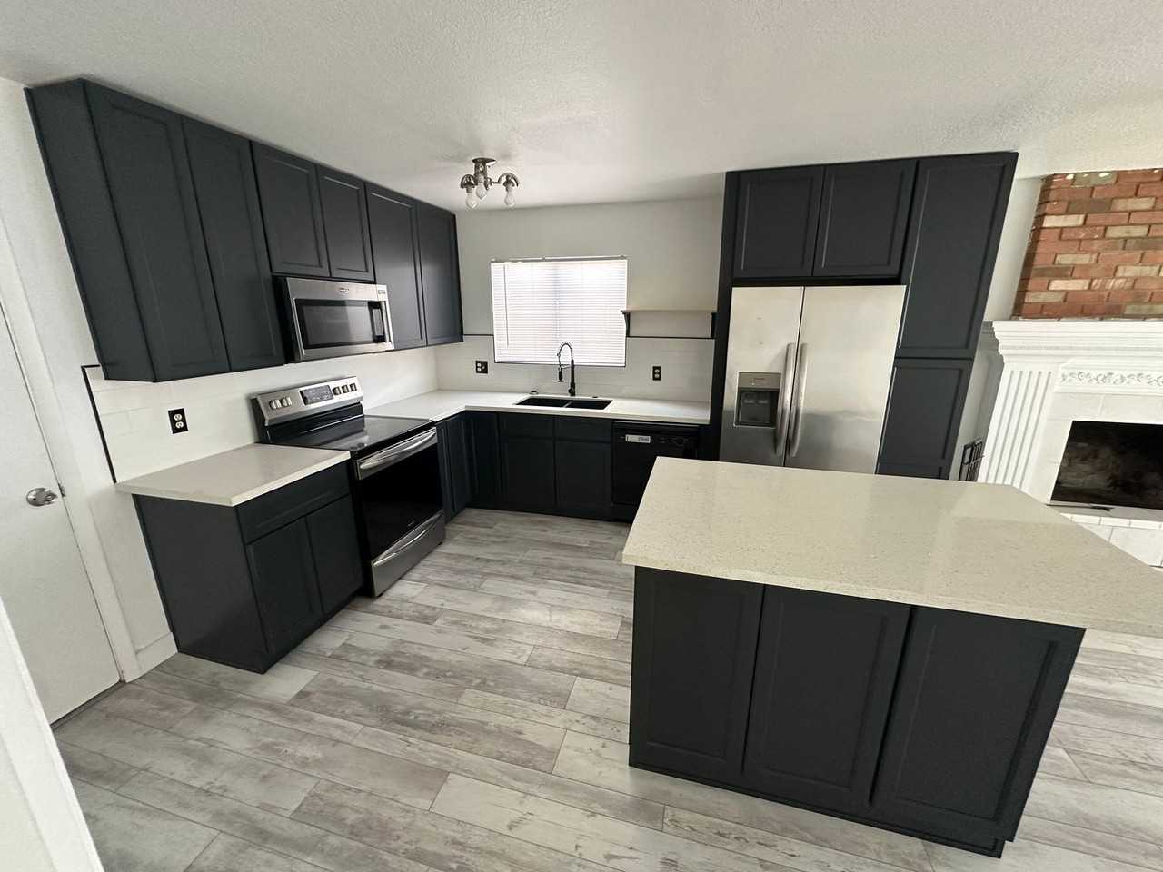 4364 Annie Oakley Dr - Photo 4 of 19