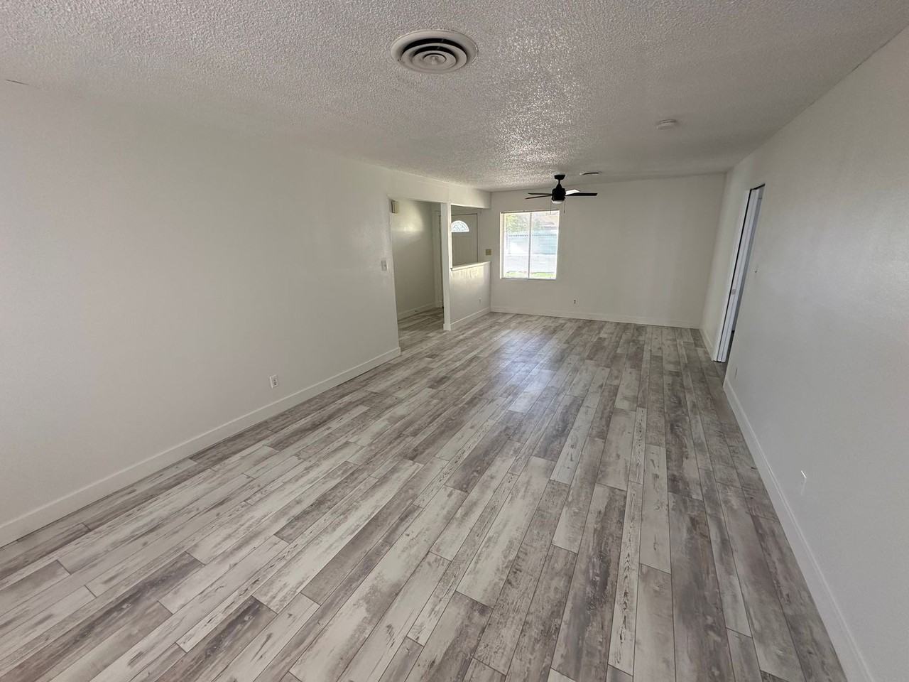 4364 Annie Oakley Dr - Photo 6 of 19