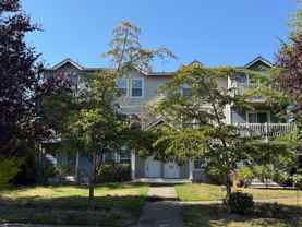 Hare 3726 6 unit - Everett - Photo 1 of 1