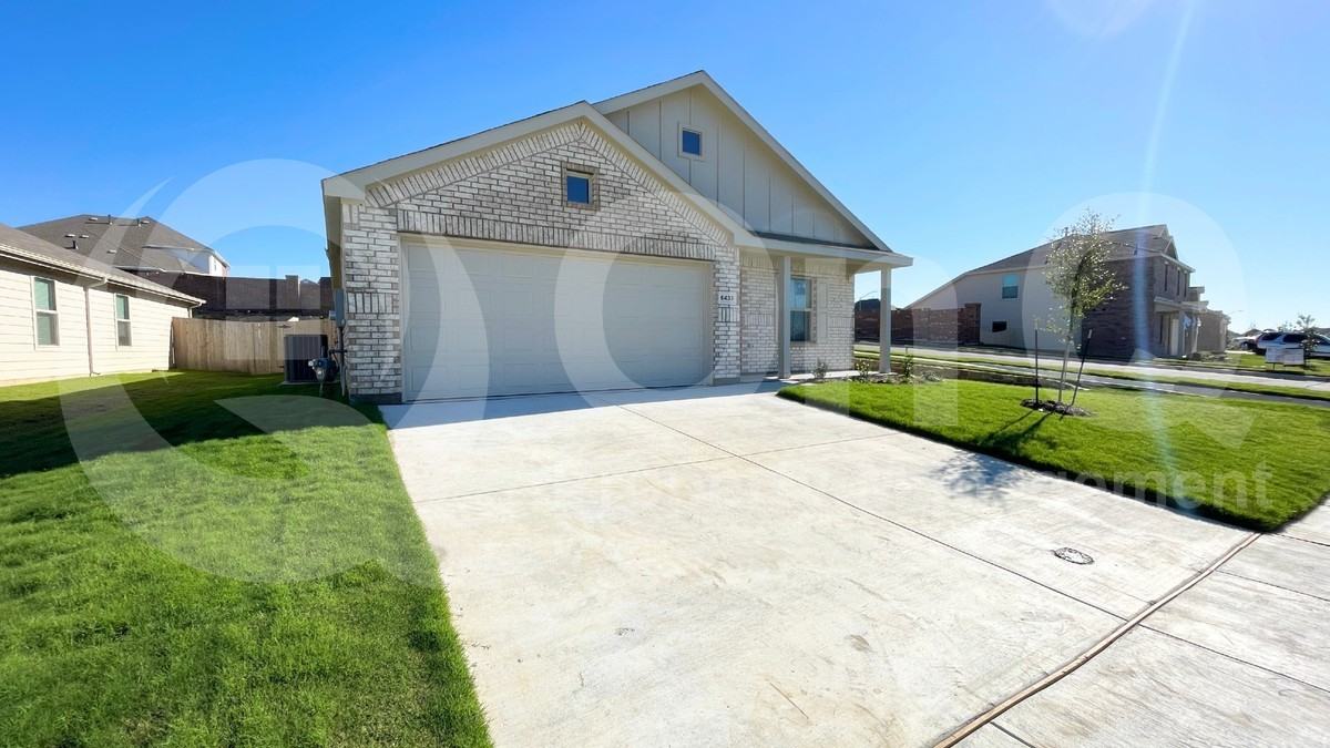 6433 Becker Ave - Photo 4 of 20