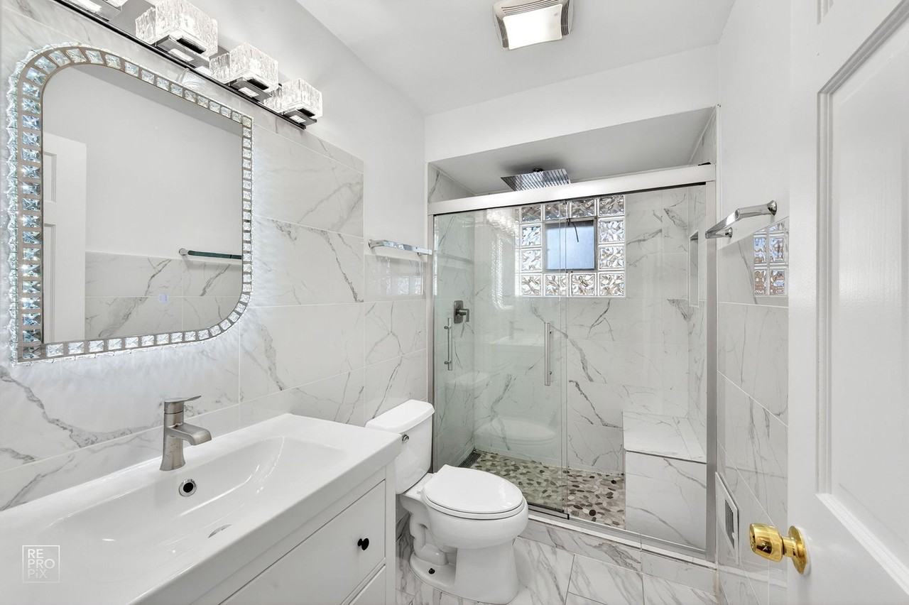 304 E Golf Rd - Photo 7 of 14