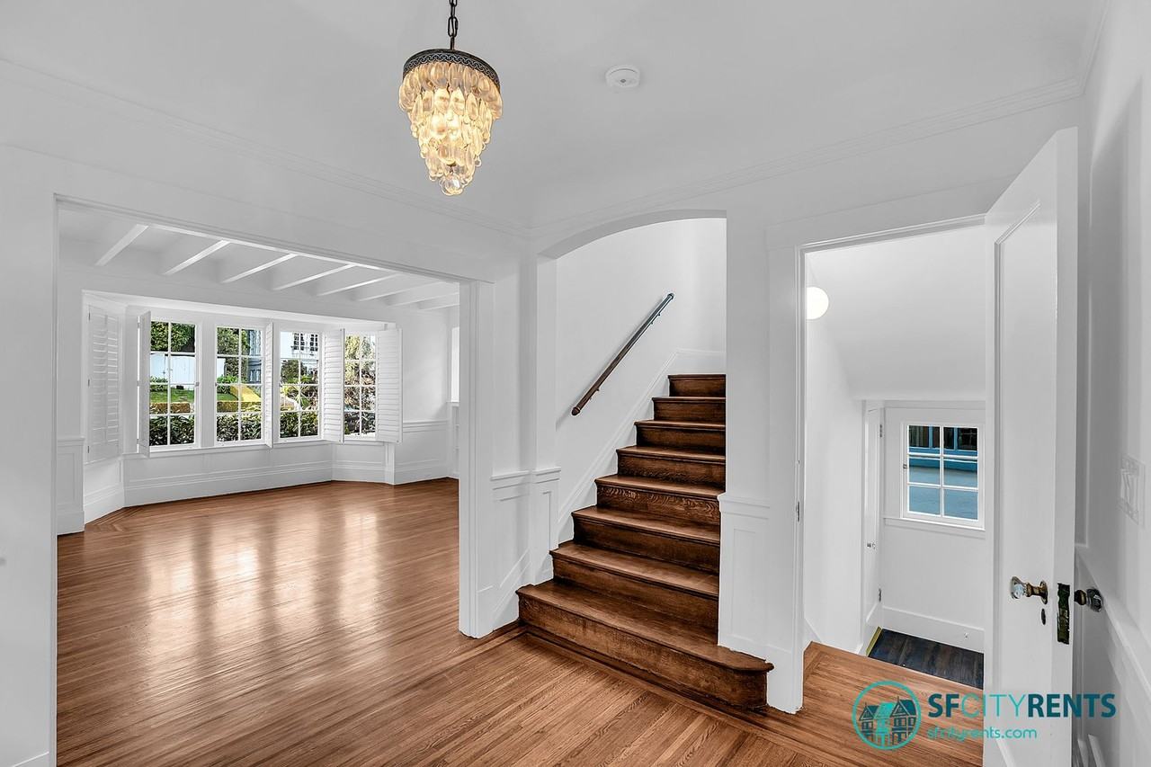 281 Magellan Ave - Photo 3 of 39