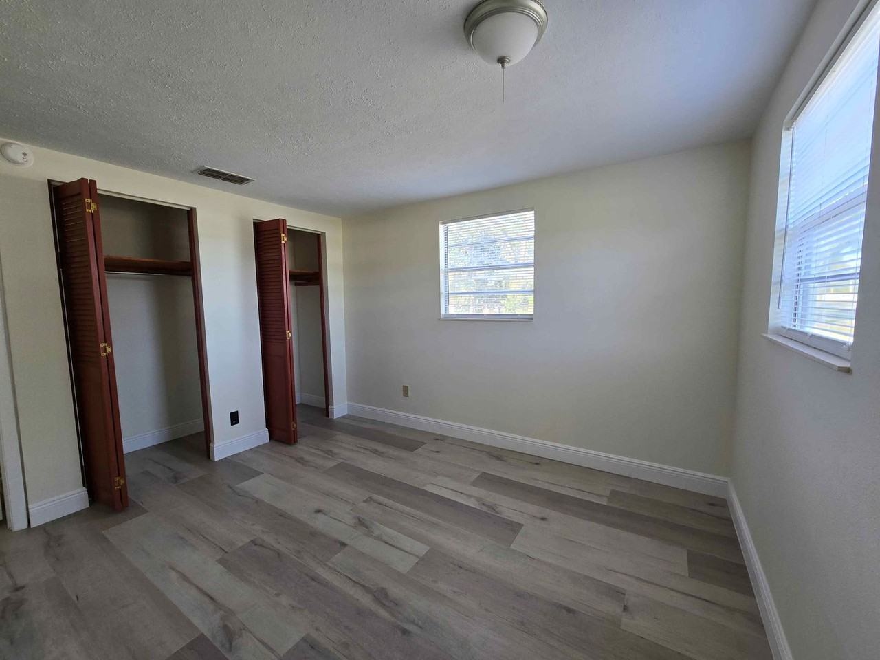 4209 Thonotosassa Rd - Photo 7 of 19