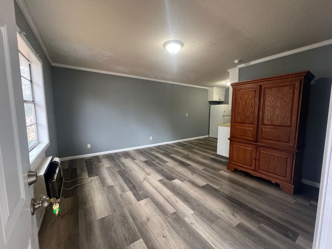 450 29th Pl - Photo 2 of 6