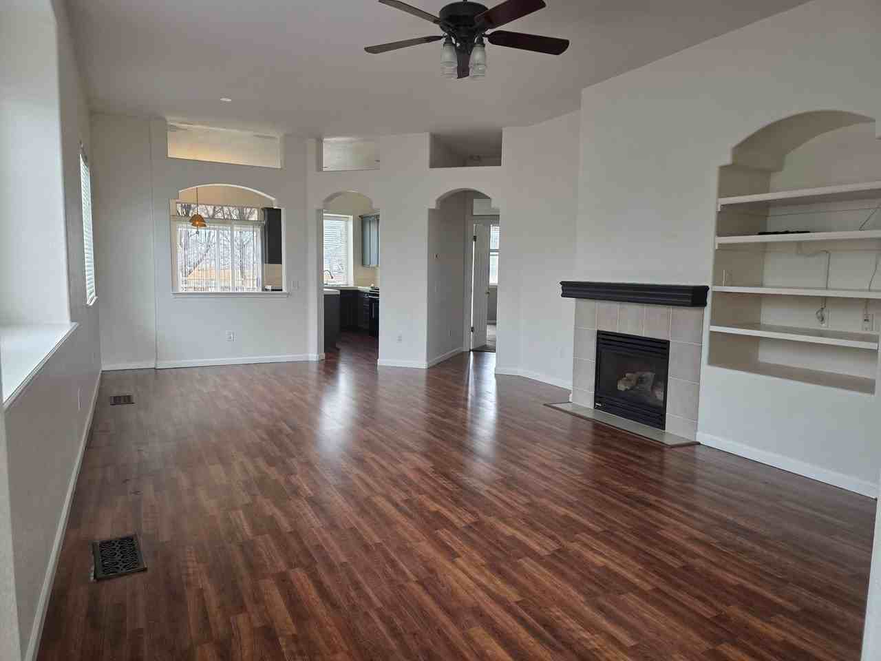 7205 Grand Island Dr - Photo 2 of 12