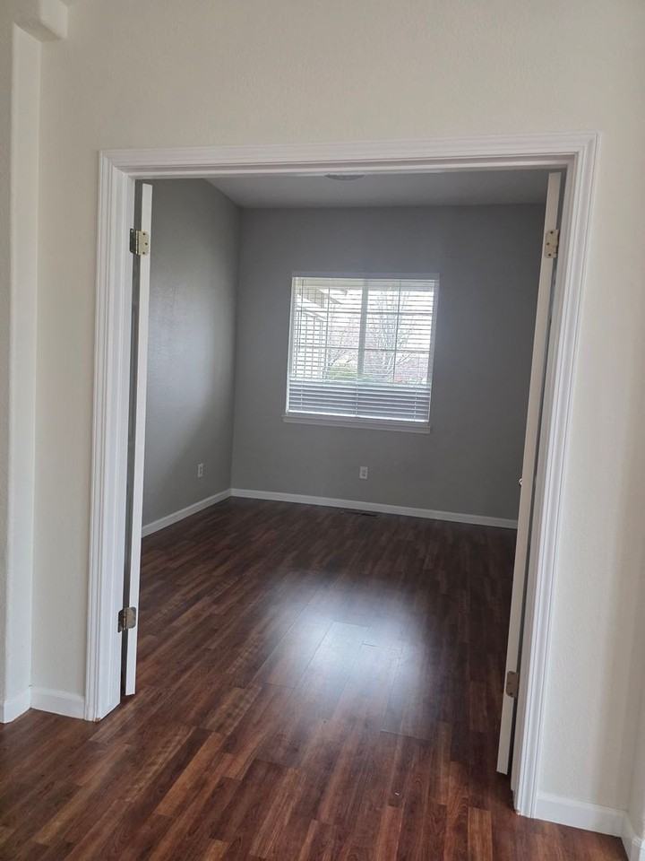 7205 Grand Island Dr - Photo 6 of 12