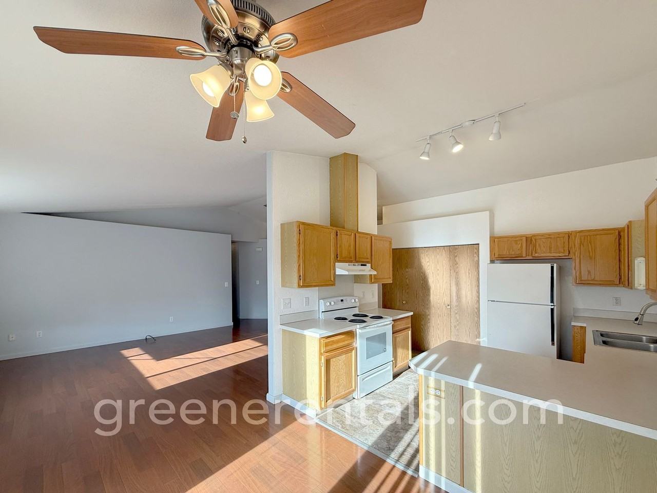 9827 Ramsay Dr Se - Photo 5 of 16