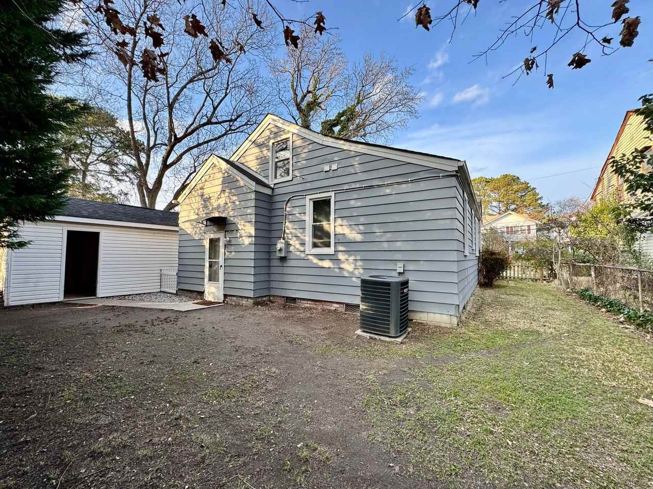 2737 Westminster Ave - Photo 2 of 45