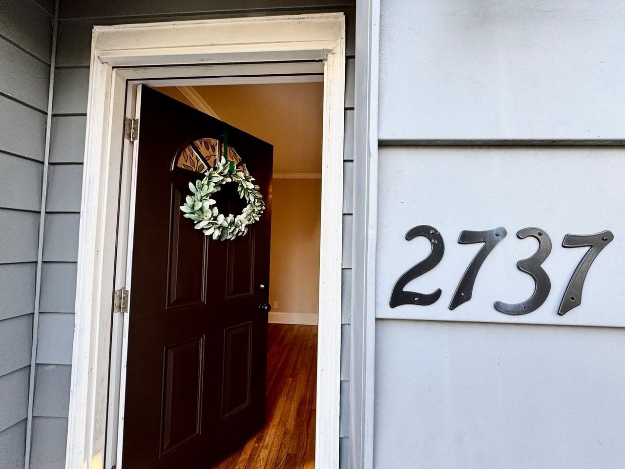 2737 Westminster Ave - Photo 6 of 45