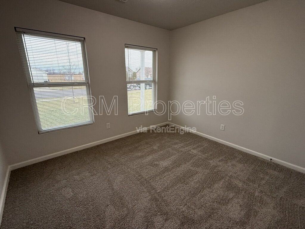 306 Shrack Ln - Photo 7 of 24