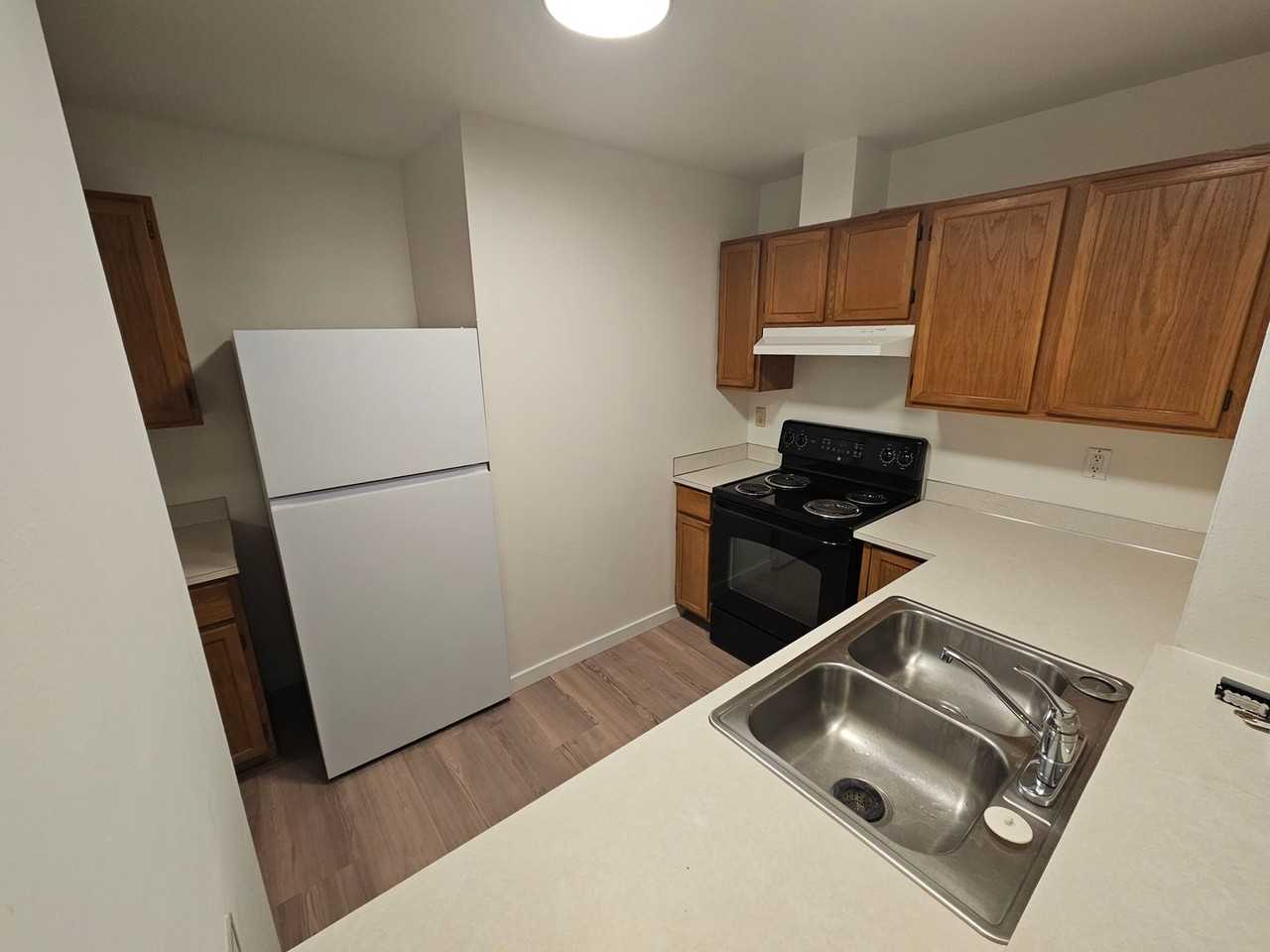 1580fe - Photo 3 of 9