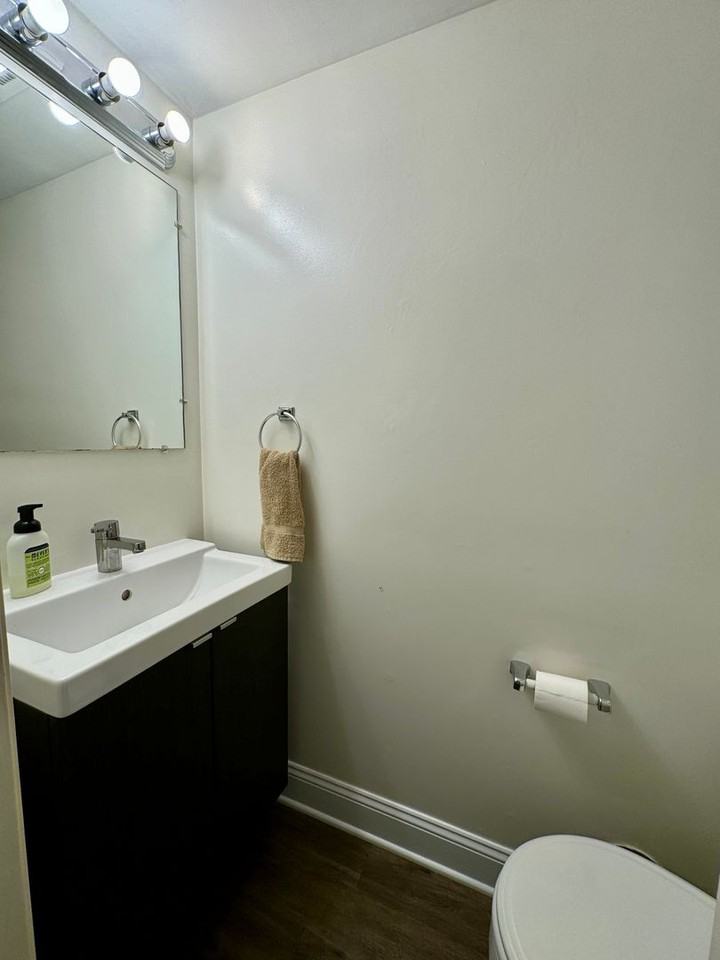 2813 Newton Ct - Photo 5 of 19