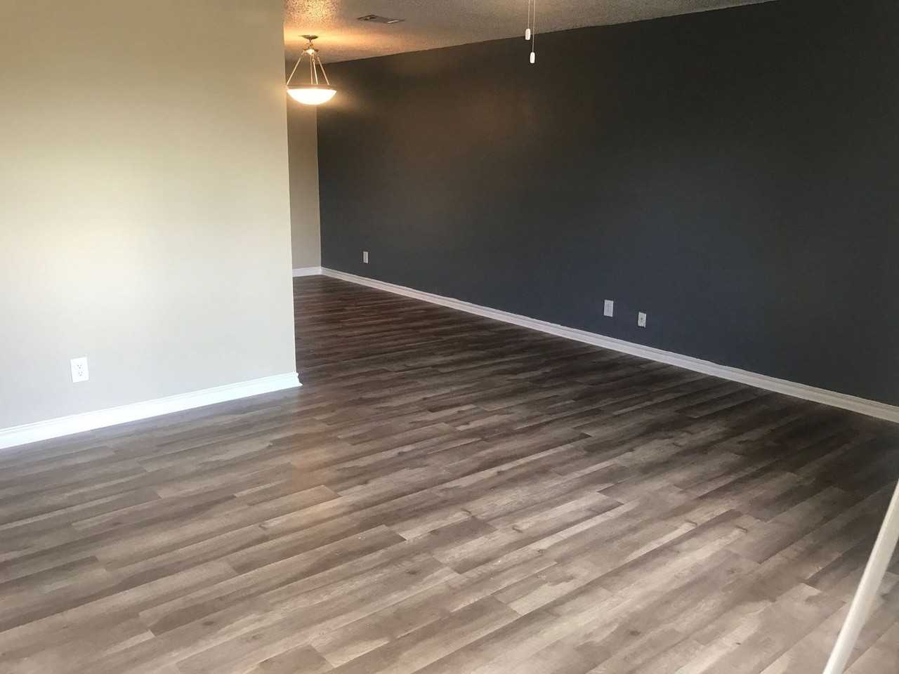 Southridge Apartments - Photo 7 of 8