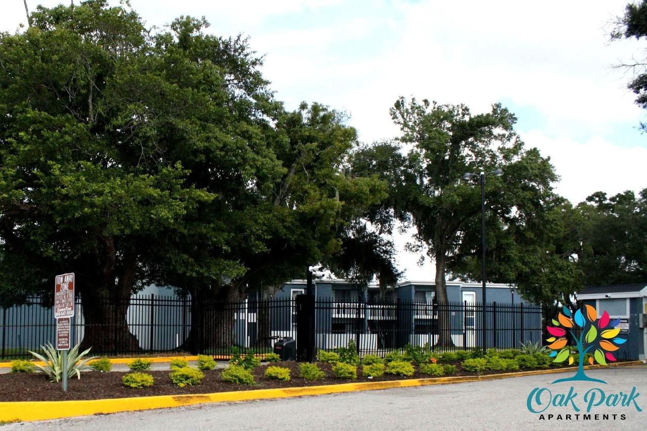 Oak Park Apartments - Photo 7 of 9