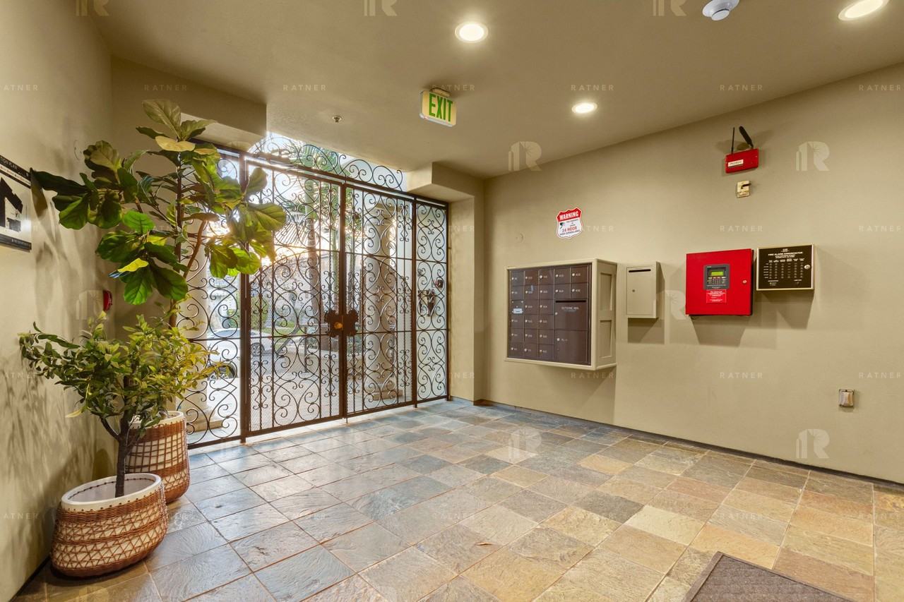 (Ellie:A) Hoffman Terraces - Photo 4 of 5