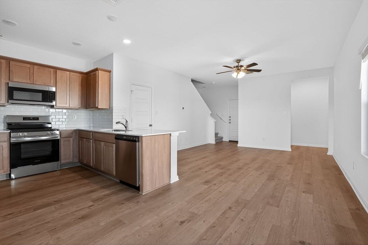 5402 Devils Gate #1 - Photo 5 of 18