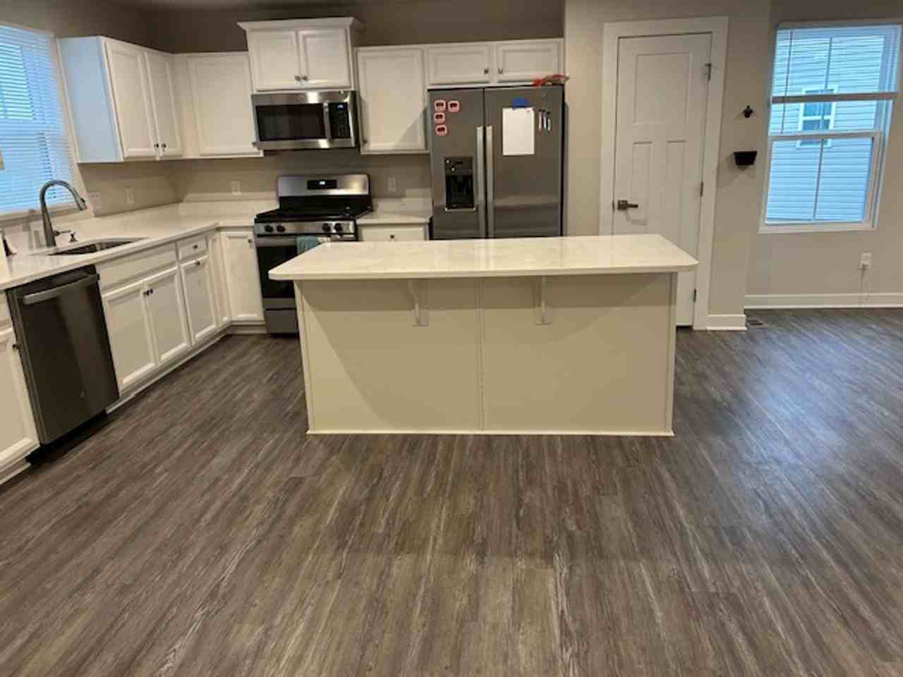 309 Pebble Creek Ct - Photo 3 of 20