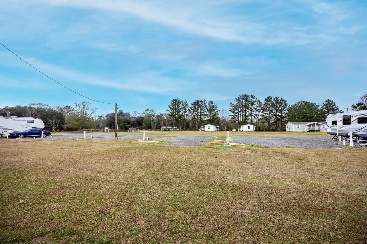 144 Katie Eubanks Rd - Photo 5 of 33