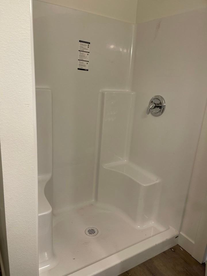 415 Malhi - Photo 2 of 9