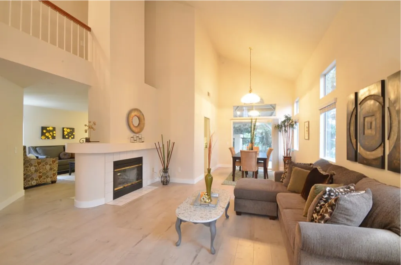 13453 Benbow Ct - Photo 2 of 18