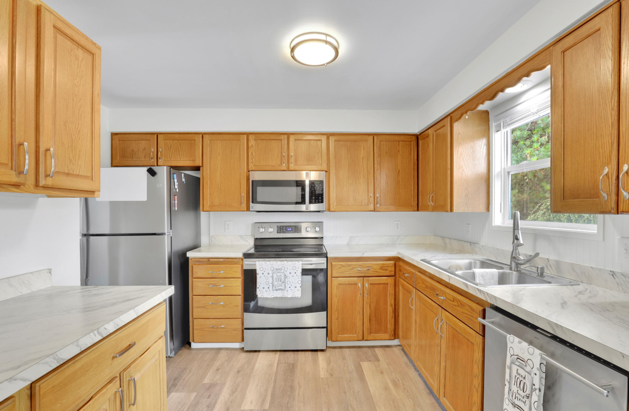 2924 W Wellesley Ave - Photo 3 of 42