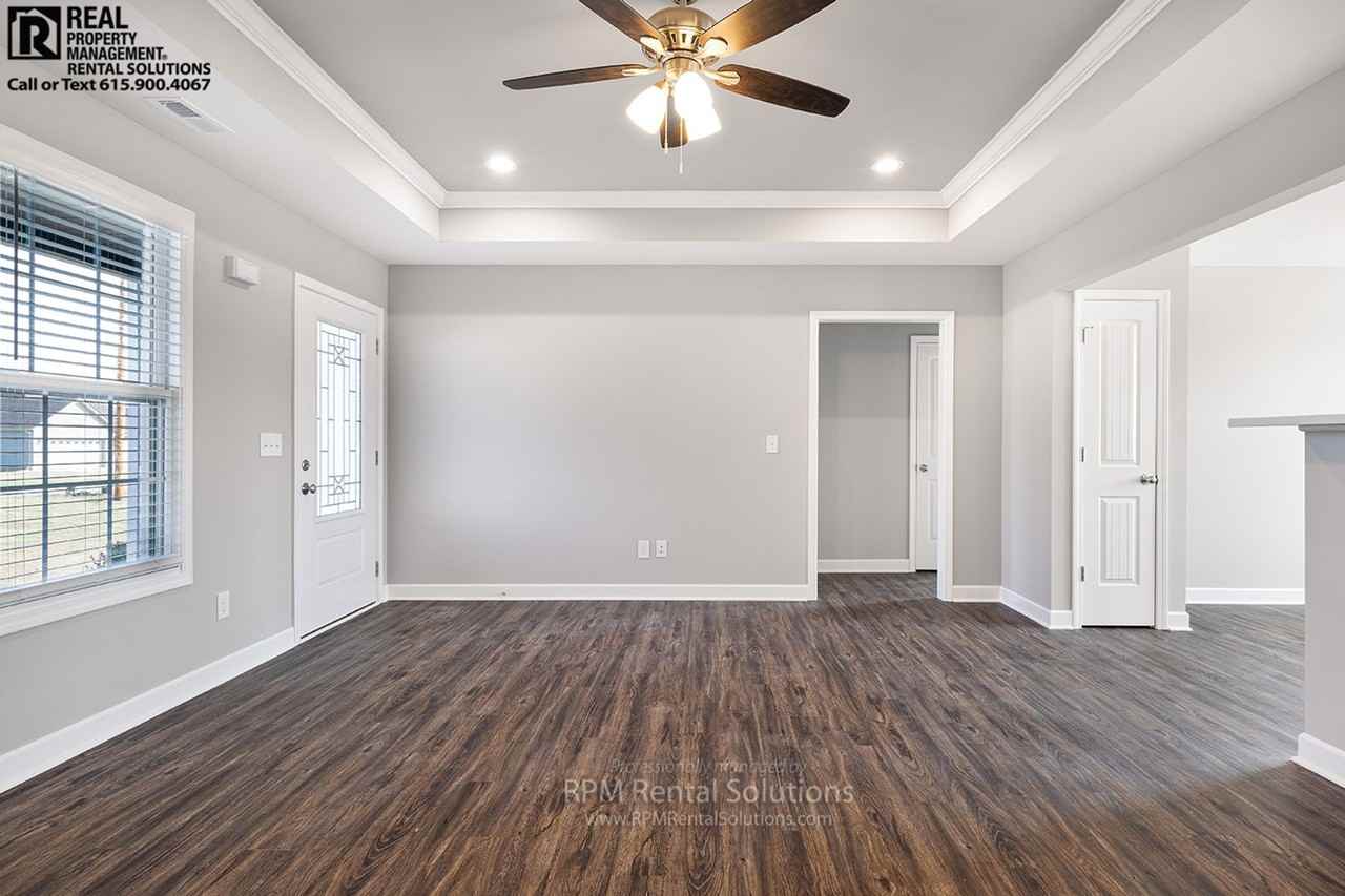 98 Hilltop St - Photo 6 of 28