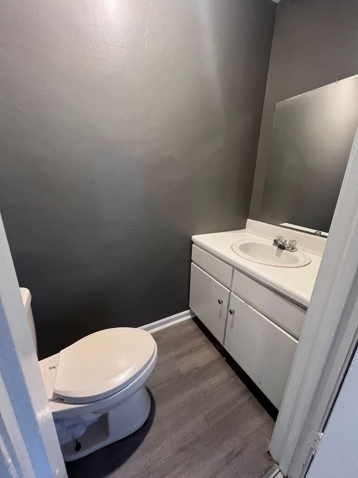 3806 3rd Ave E - Photo 4 of 31