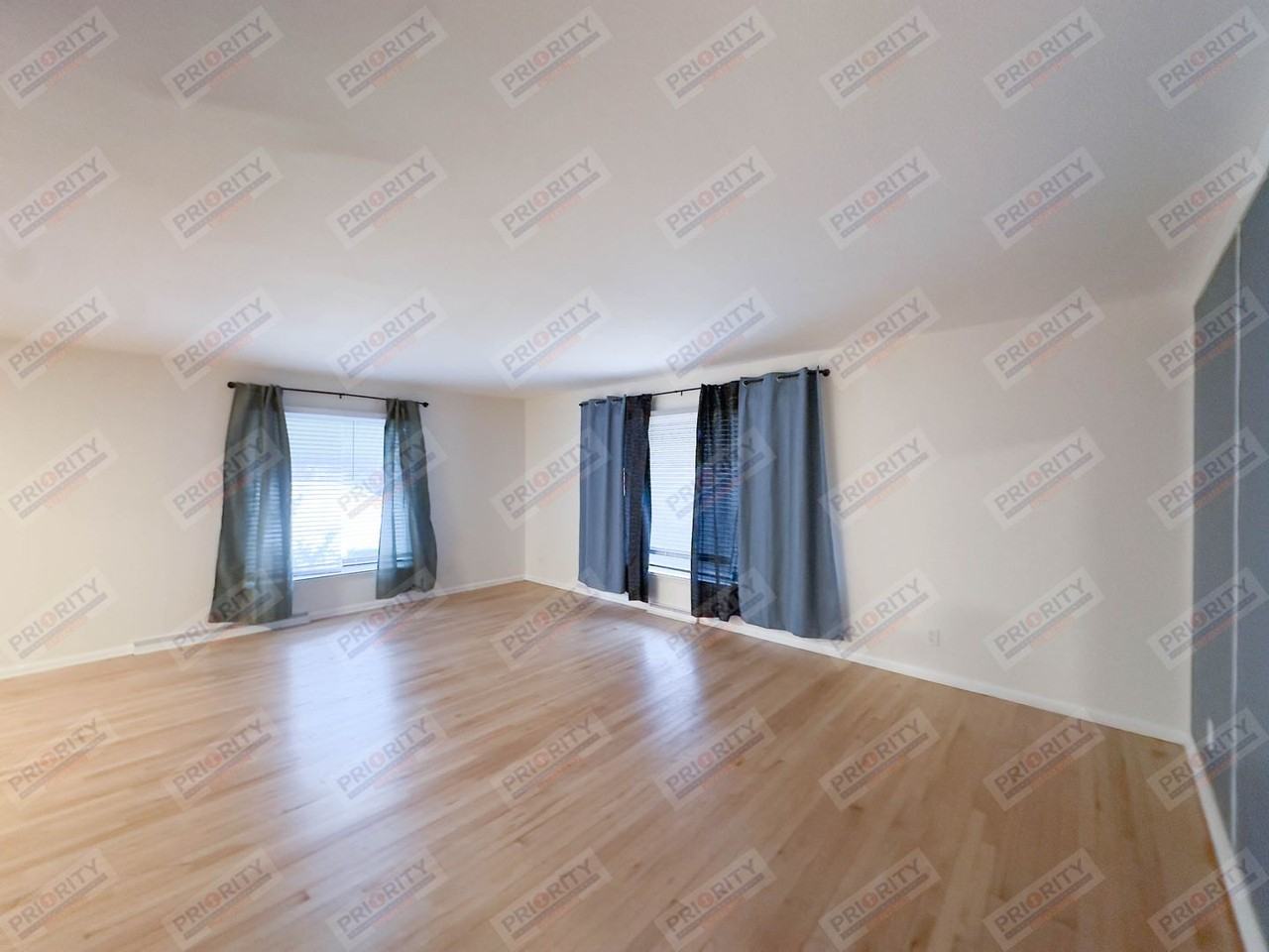 708 Rockpile Blvd - Photo 5 of 21