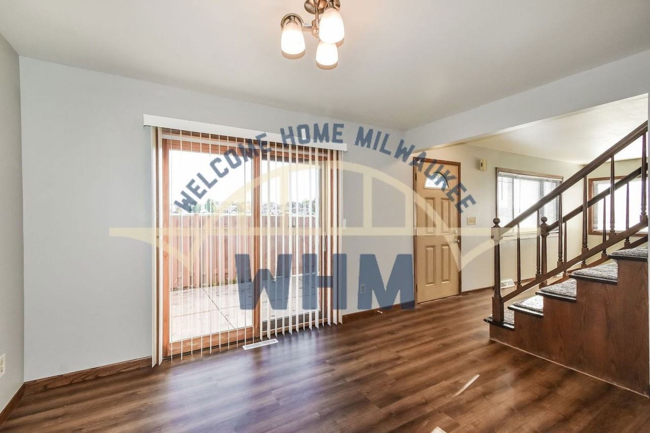 W170S7397 Parkland Dr - Photo 5 of 20