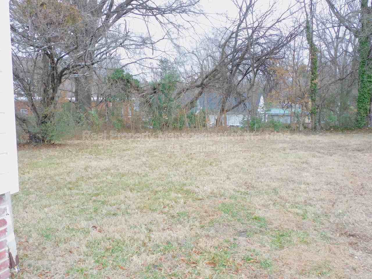 201 Sheppard St - Photo 6 of 16