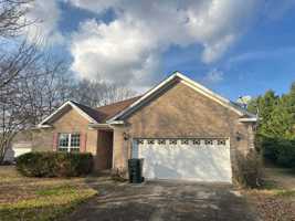 featured image of 117 Hubert Rd