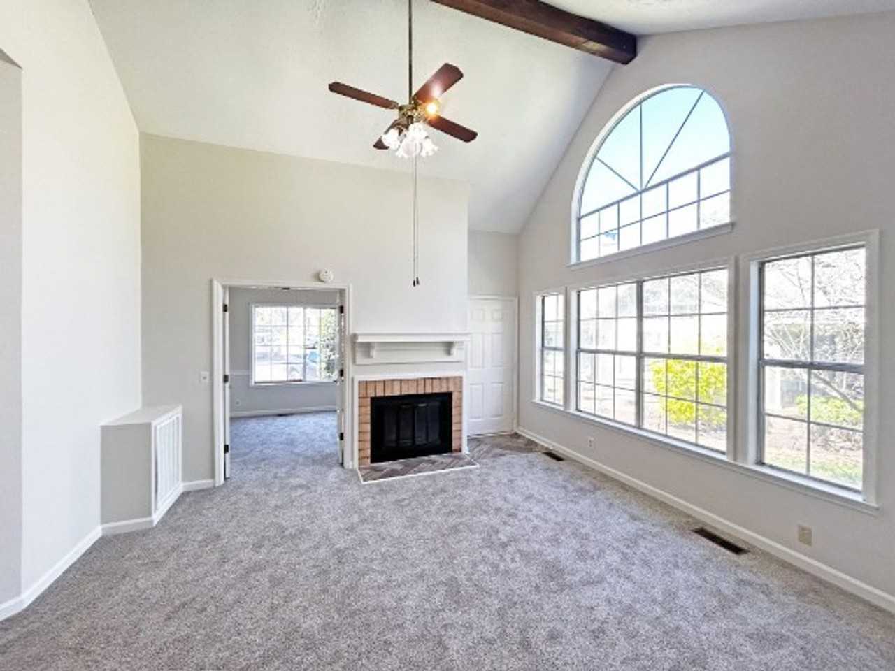 129 Cherry Hill Dr #15D - Photo 3 of 17