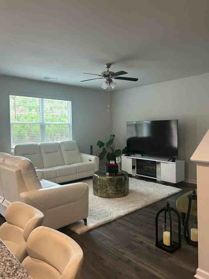 4808 Southwind Rd - Photo 6 of 15