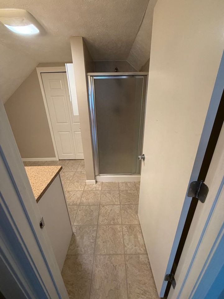 378 Morrison Ave - Photo 7 of 11